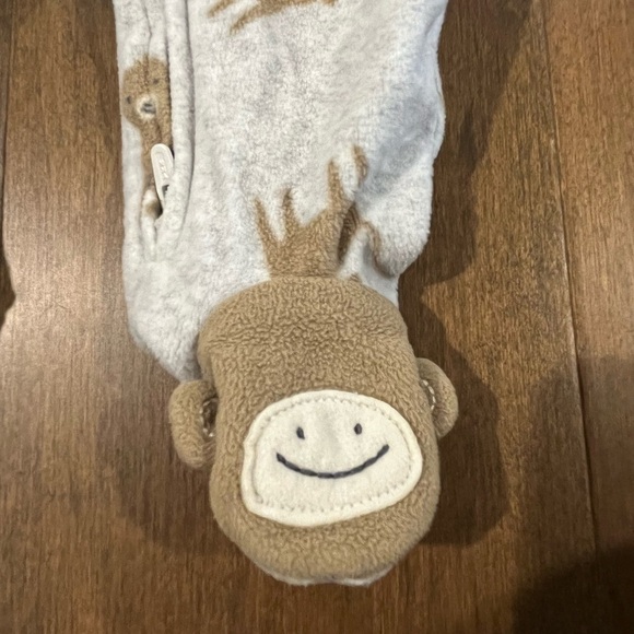 Carter’s Baby 0-3 Months Zip Footie - Picture 2 of 4